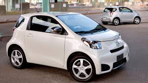 Toyota donates 10 Scion iQ EV vehicles to Catalina Island Conservancy