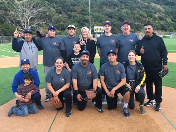 Coyote Joe’s wins softball tournament championship