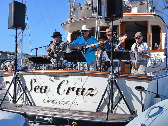 Cherry Cove Cockpit Concert returns