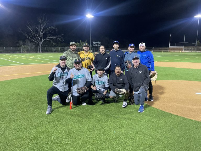 Coyote Joe’s wins softball tournament